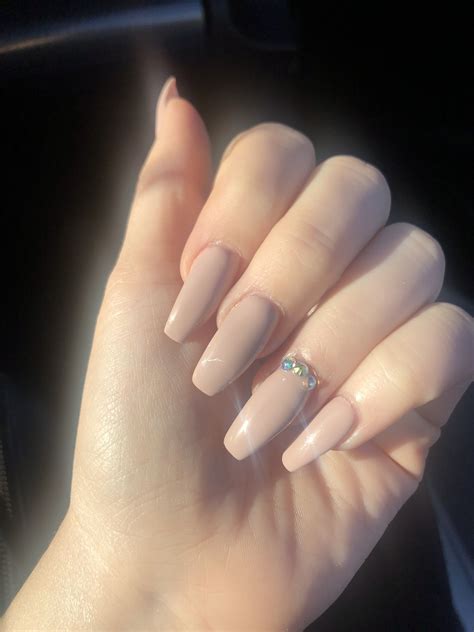 nude color coffin nails